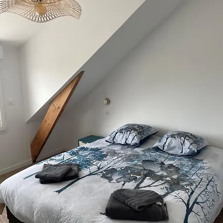 Dom wakacyjny Maison Proche Bourg Et *