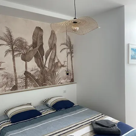 Maison Proche Bourg Et Hébergement de vacances *